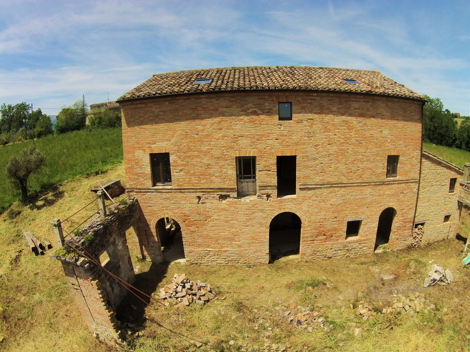 Stone country house in Penna San Giovanni