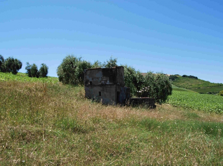 Country house near Montefiore dell'Aso