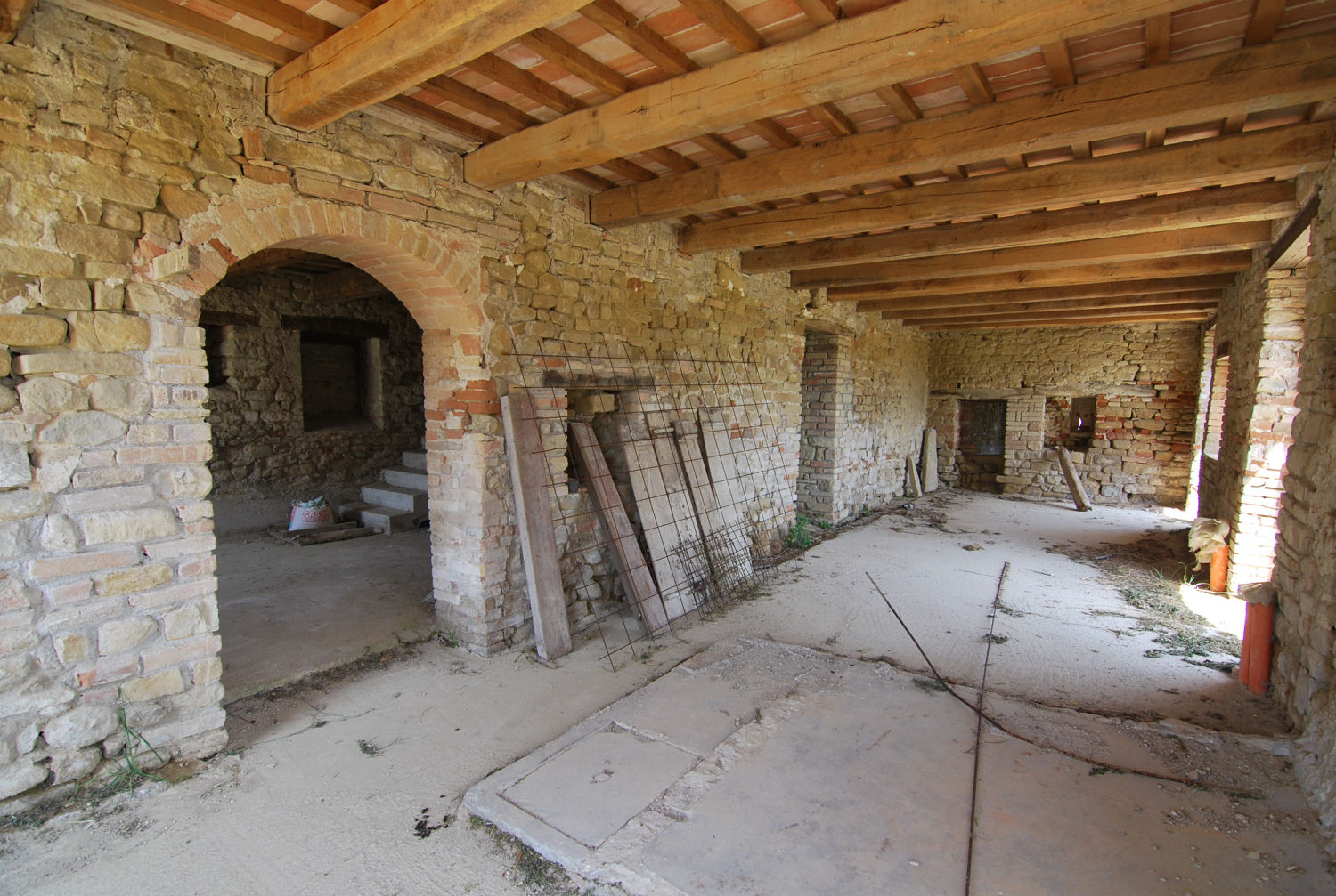 Stone country house in Penna San Giovanni