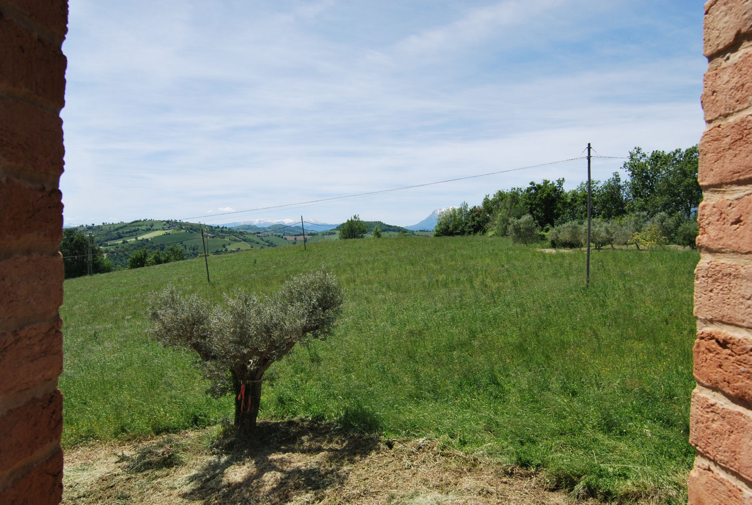 Stone country house in Penna San Giovanni