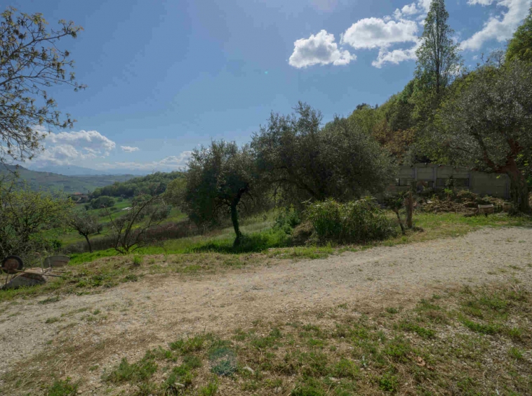 Country house in Monterubbiano with Mountains view