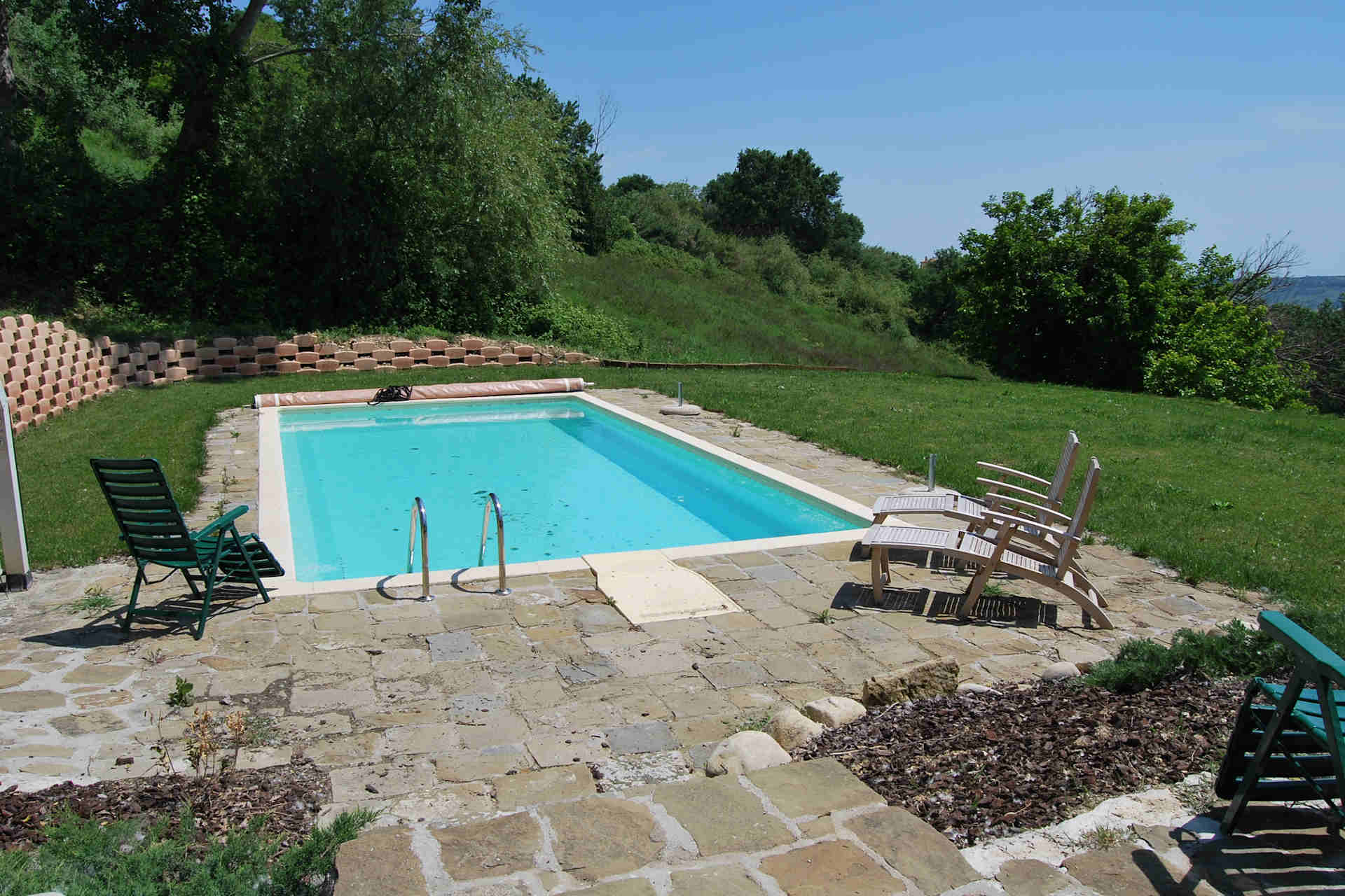 Country house with pool in Moresco