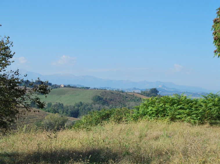 Country house with Sibillini Mountains view