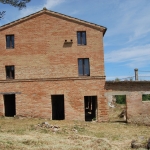 Stone country house in Penna San Giovanni