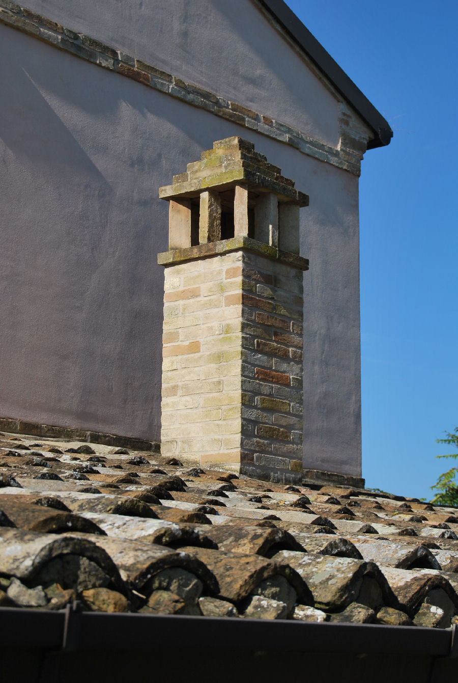 Country house with Sibillini Mountains view