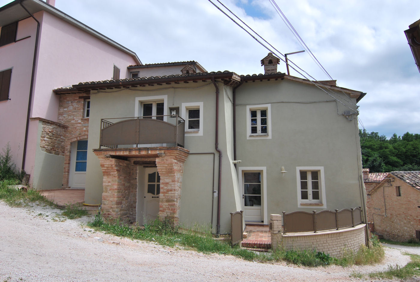 Town house with Mountains view