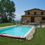 Country house with pool in Moresco
