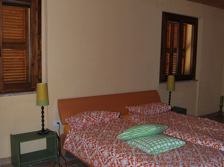 Country house with pool in Moresco