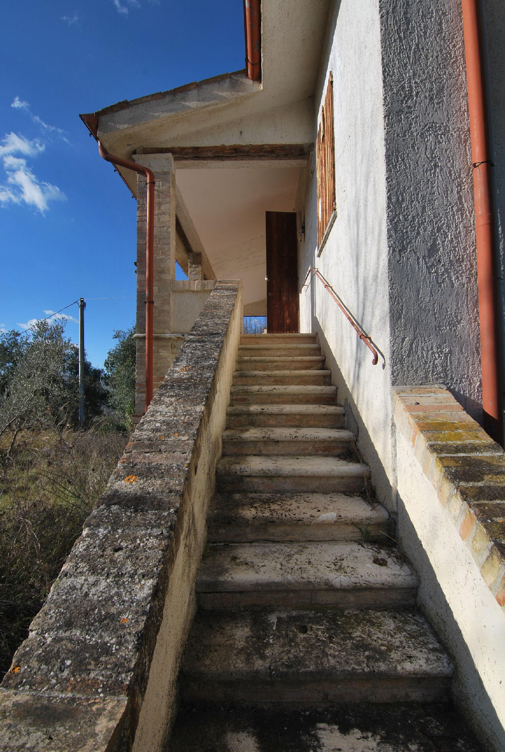 Country house in a dominant position near the Adriatic Coast S