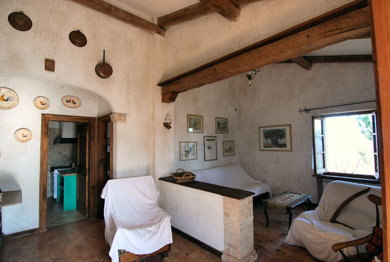 Country house in a dominant position near the Adriatic Coast S
