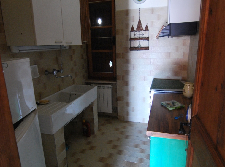 Country house in a dominant position near the Adriatic Coast S