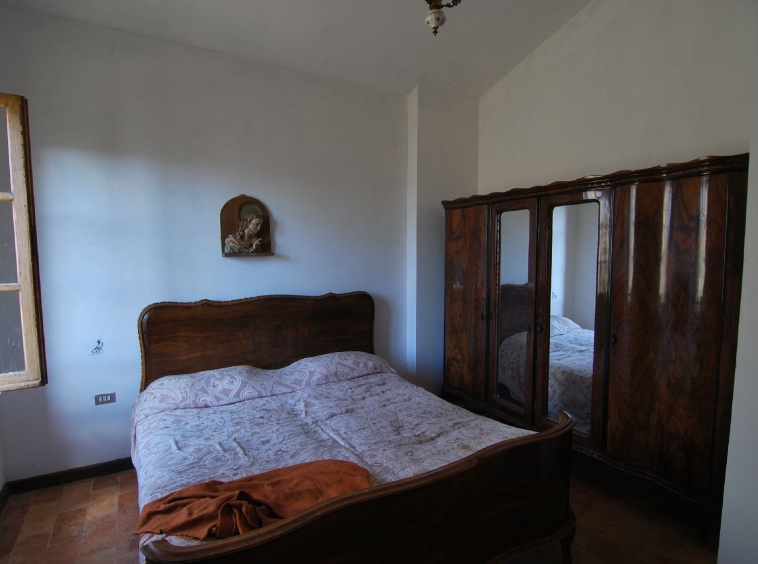 Country house in a dominant position near the Adriatic Coast S