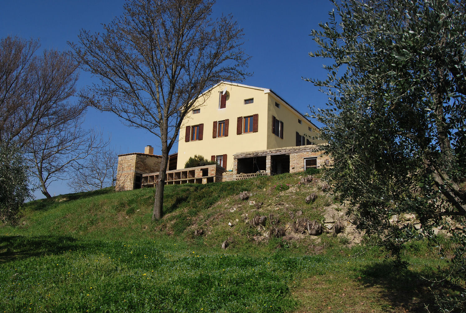Country house with 5 hectares of land and potential for a small campsite