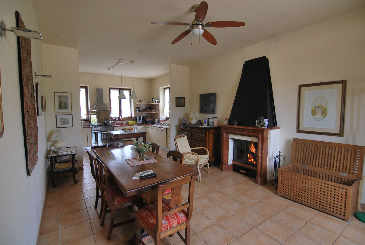 Country house with 5 hectares of land and potential for a small campsite