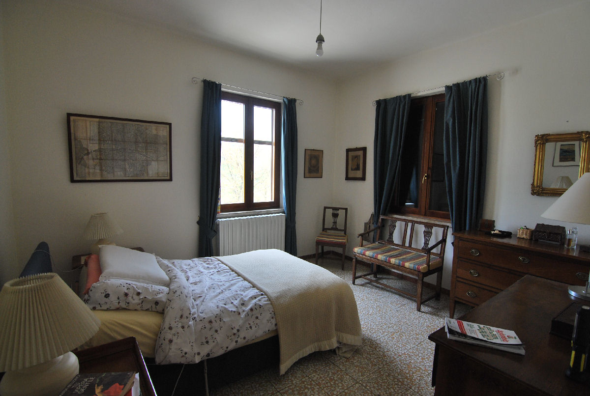 Country house with 5 hectares of land and potential for a small campsite