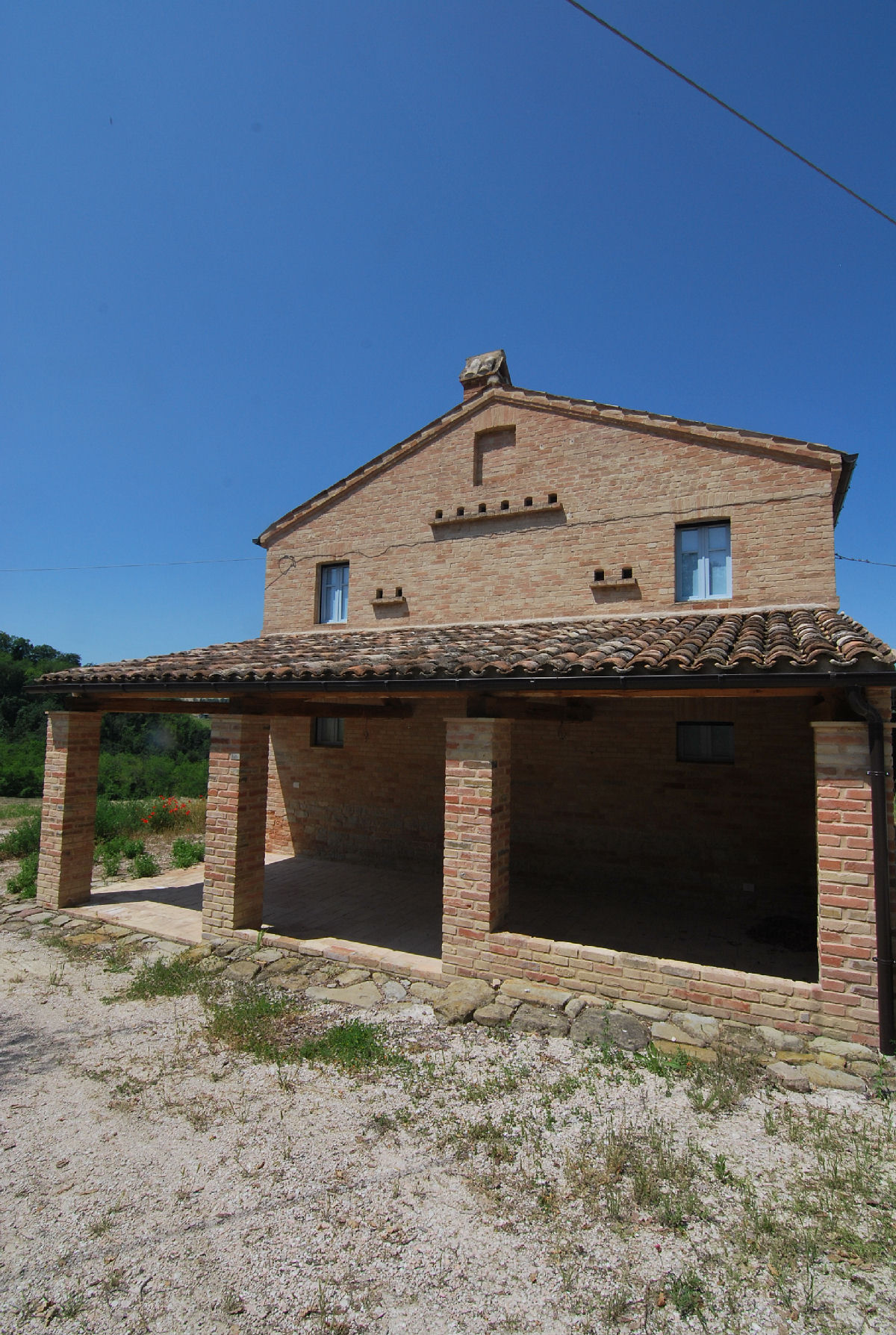 Traditional farmhouse with Sibillini Mountains view