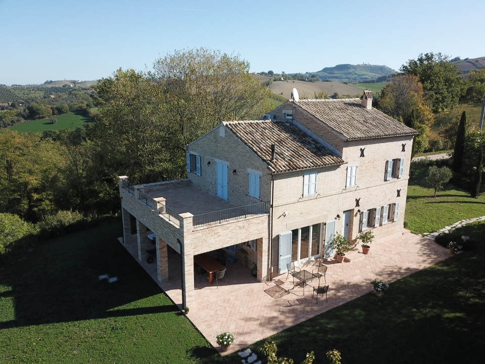 Marche property restoration in Petritoli