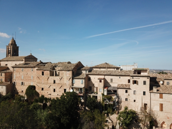 town house in le marche