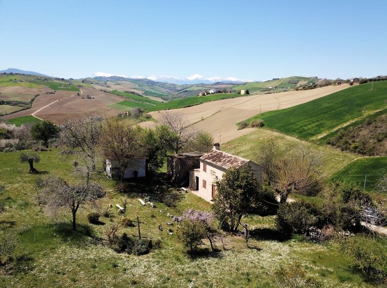 Country house with Mountains view