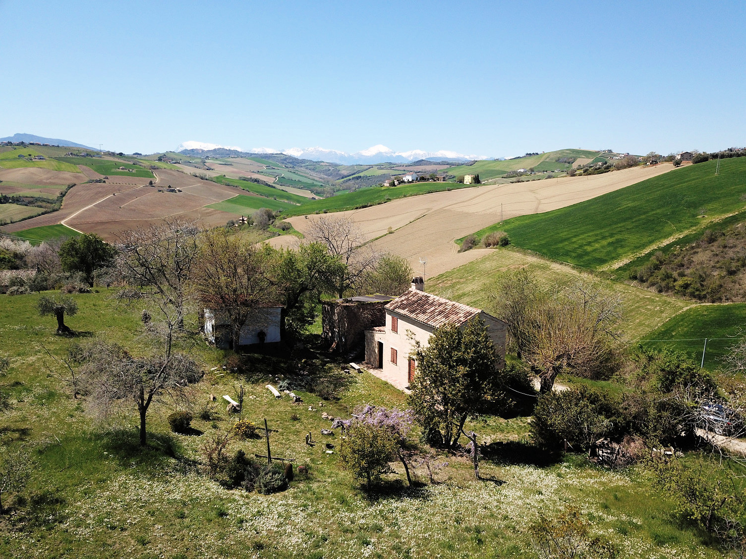 Country house with Mountains view