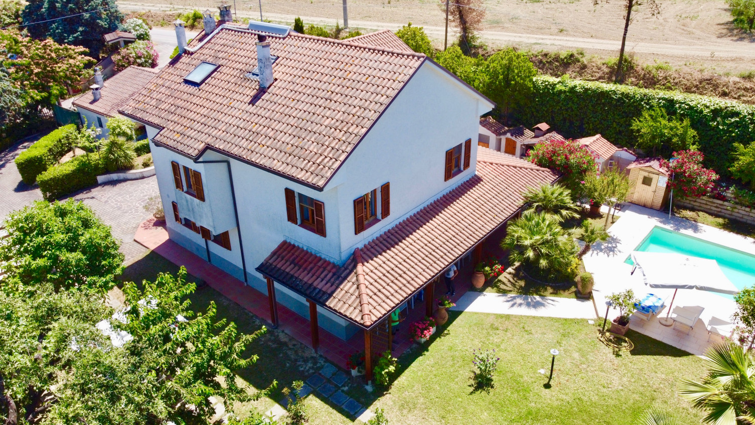 country house with sea view