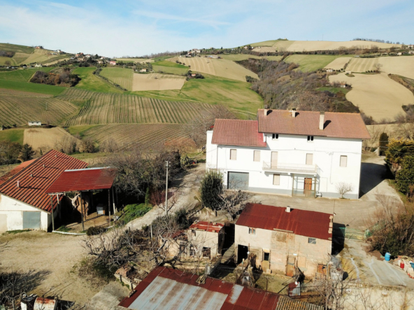 Farmhouse ideal for small campsite