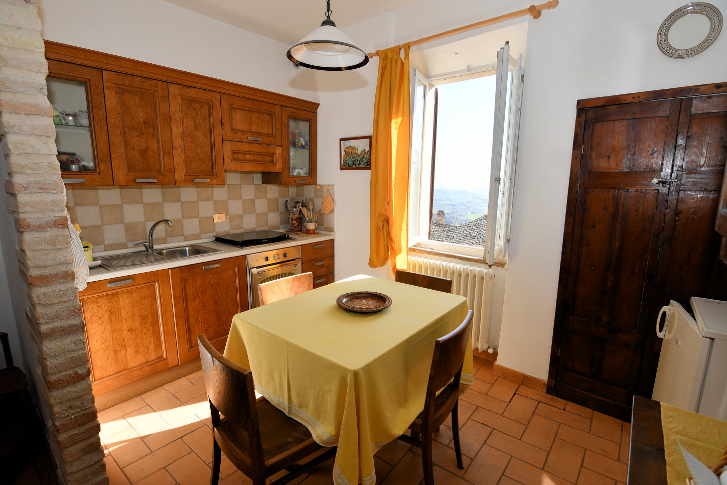 Town house in Montalto Marche