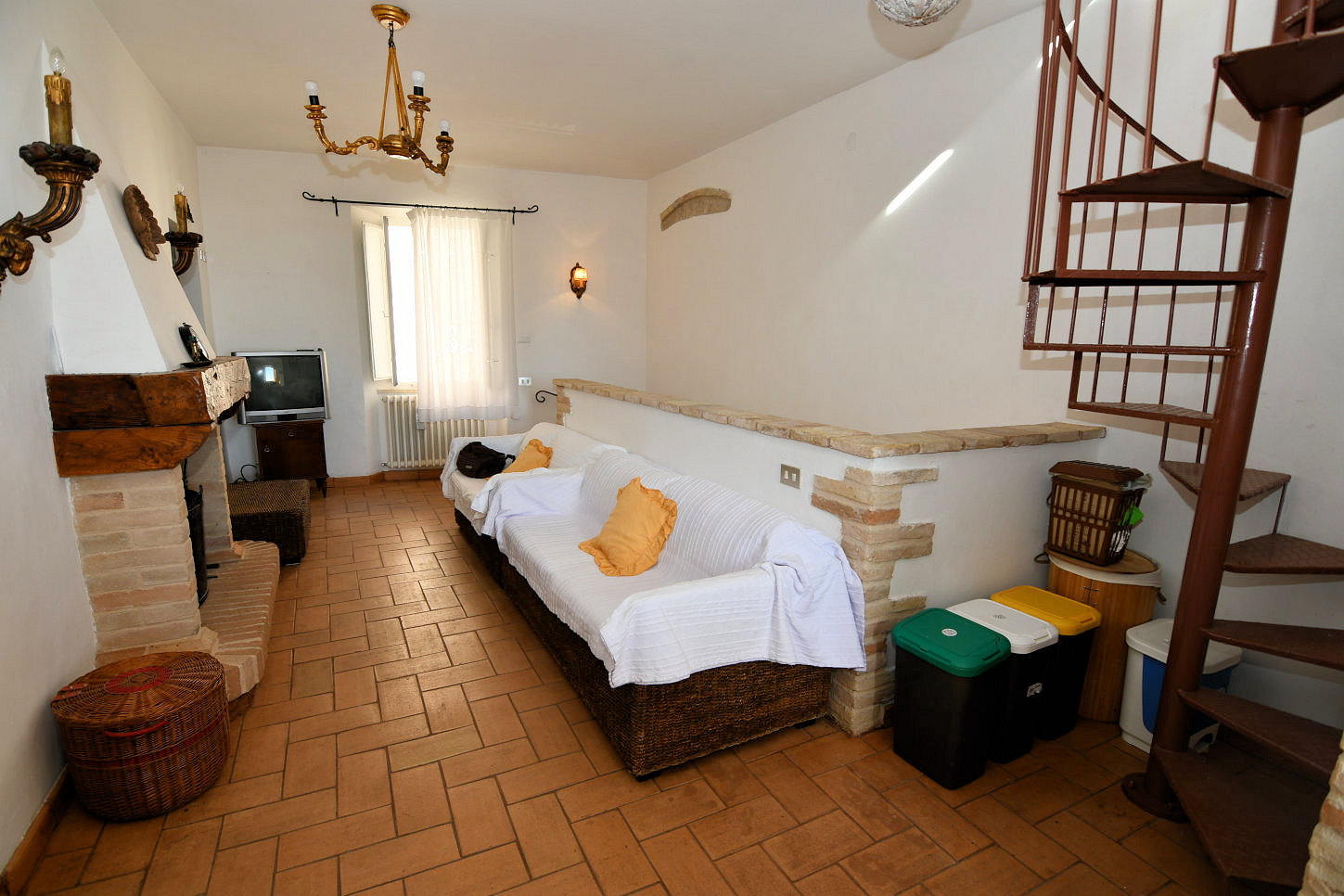 Town house in Montalto Marche