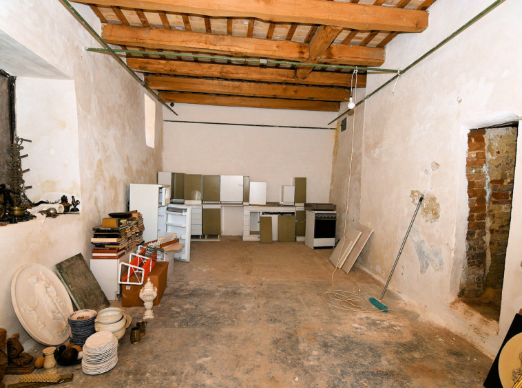 Town house in Montalto Marche