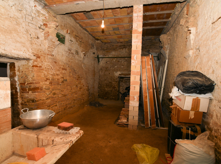 Town house in Montalto Marche