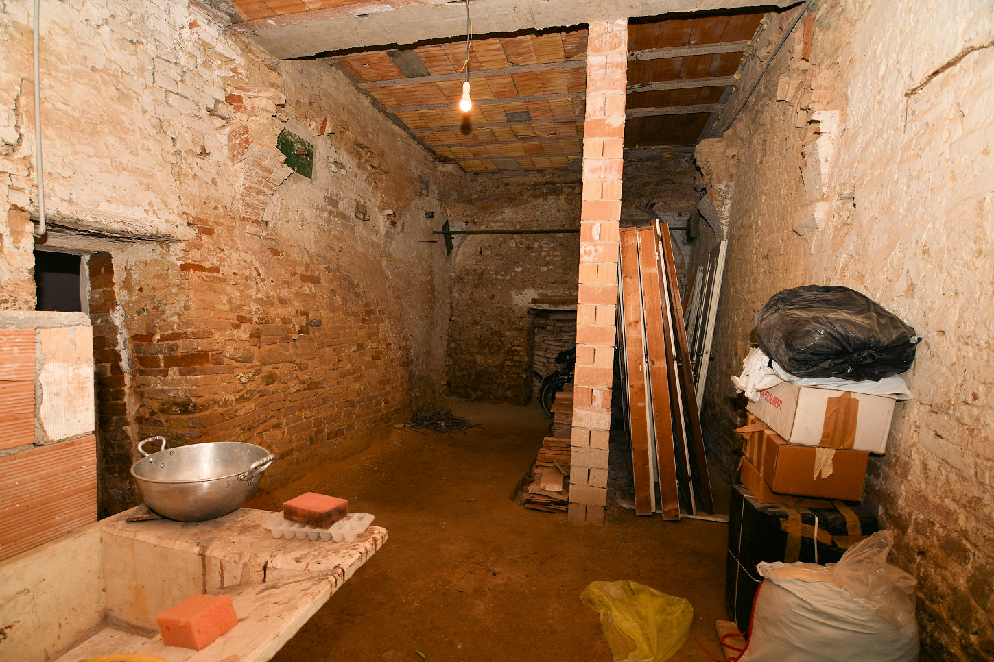 Town house in Montalto Marche