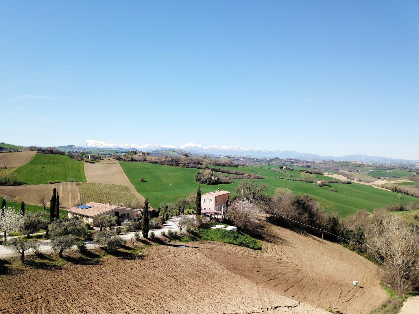 Country house with pool in Le Marche