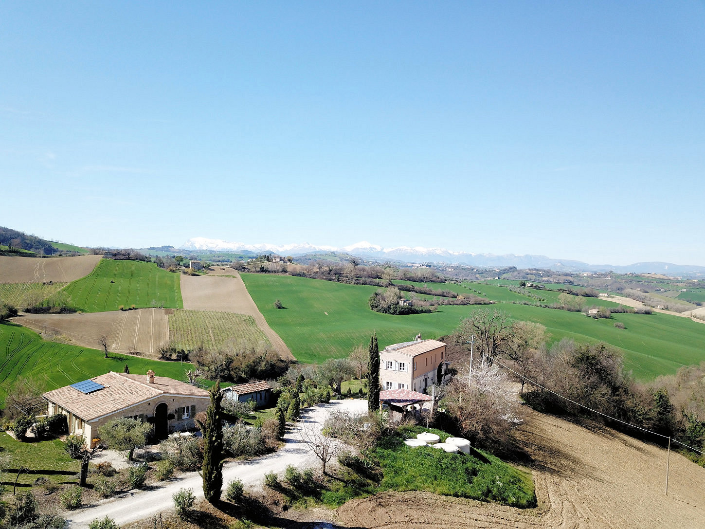 Country house with pool in Le Marche