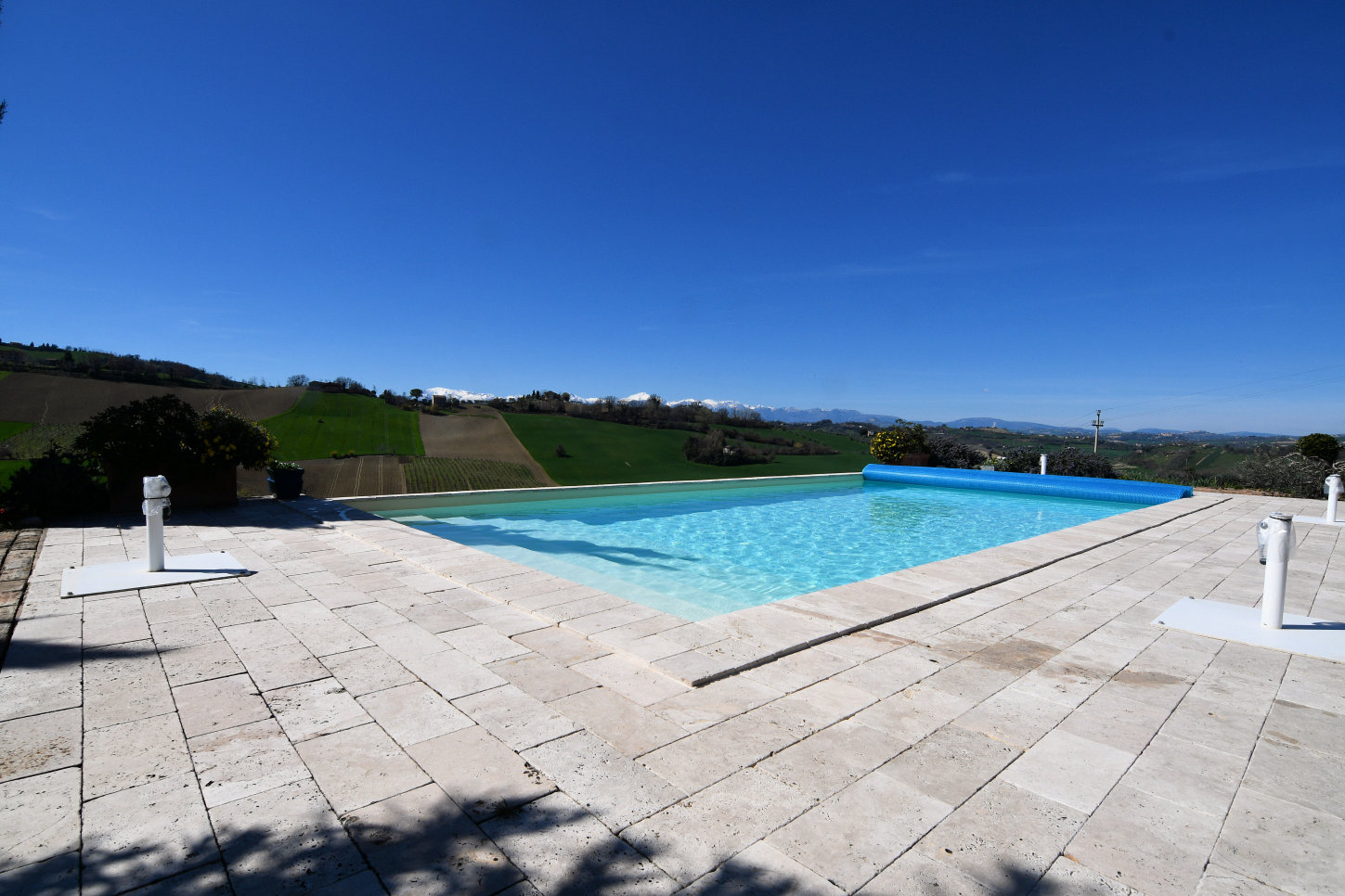 Country house with pool in Le Marche