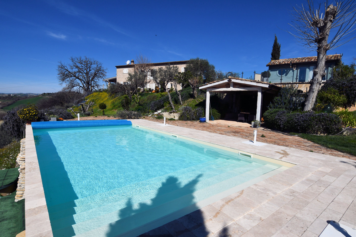 Country house with pool in Le Marche