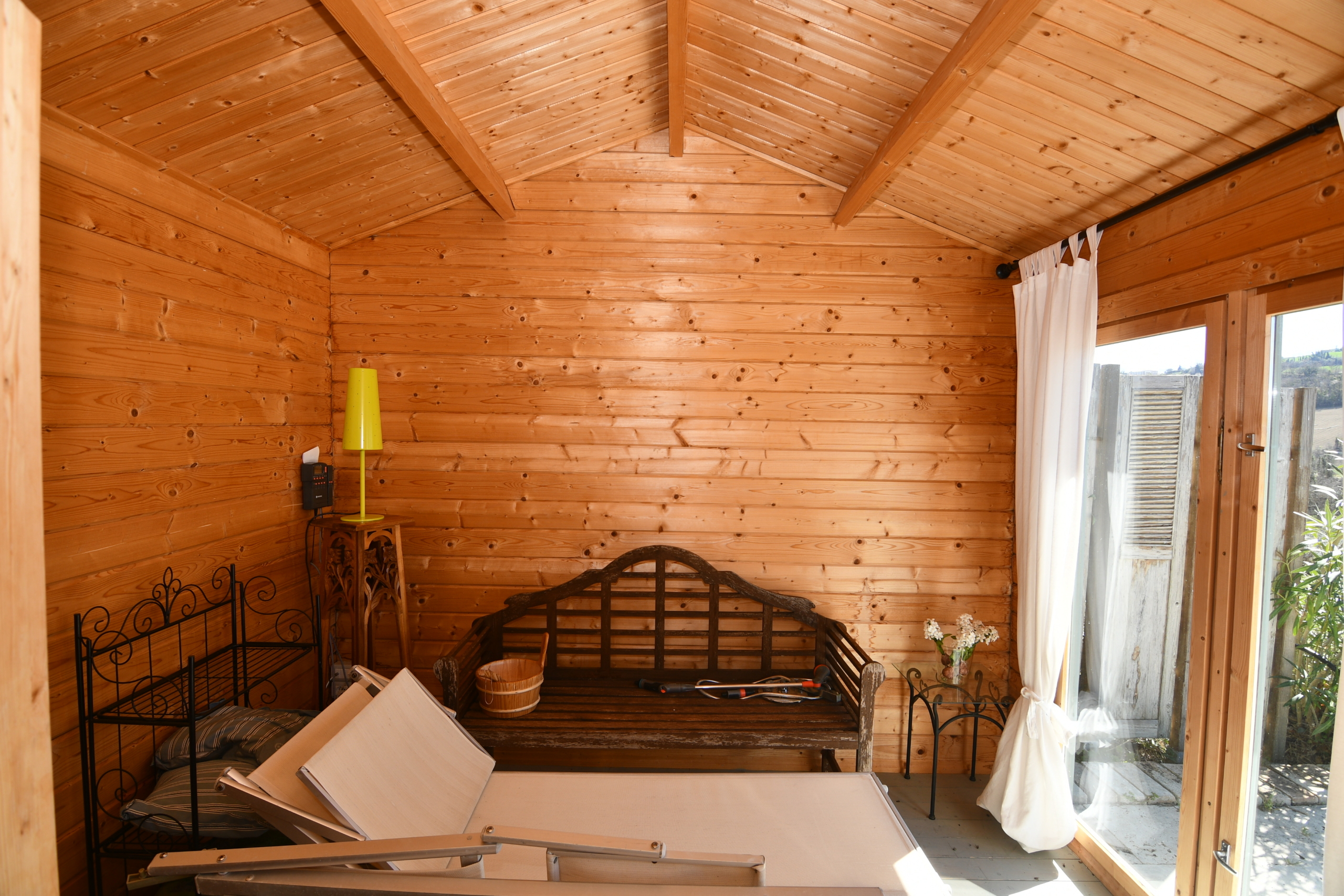Country house with pool in Le Marche