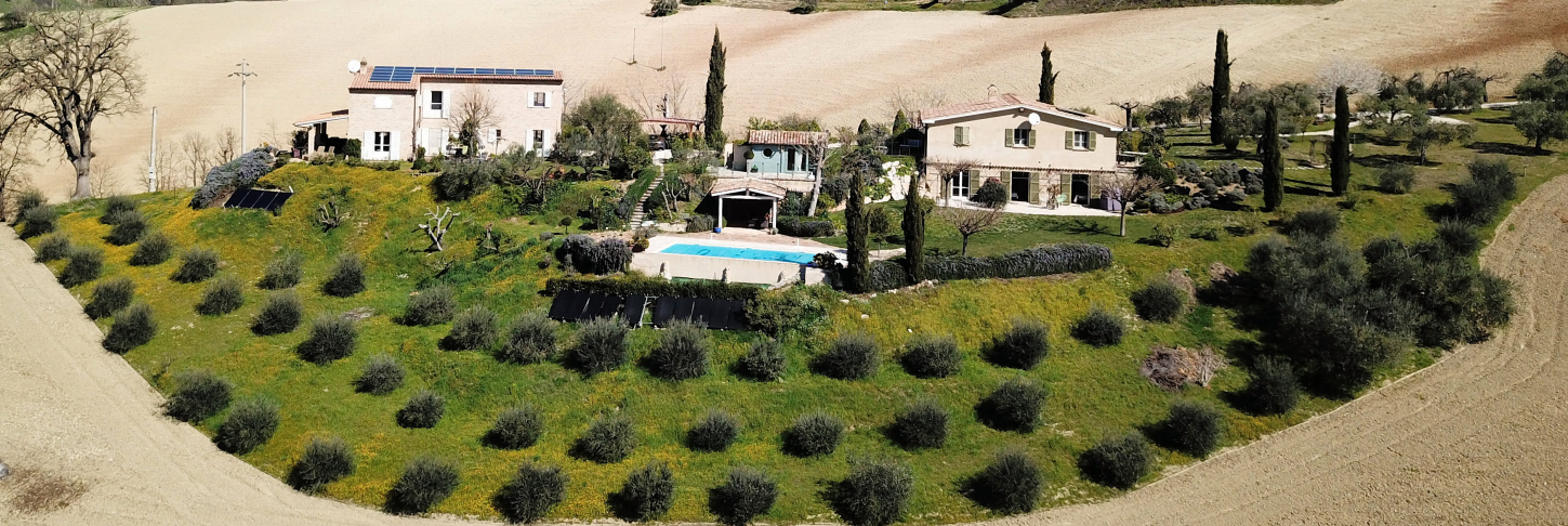 Country house with pool in Le Marche