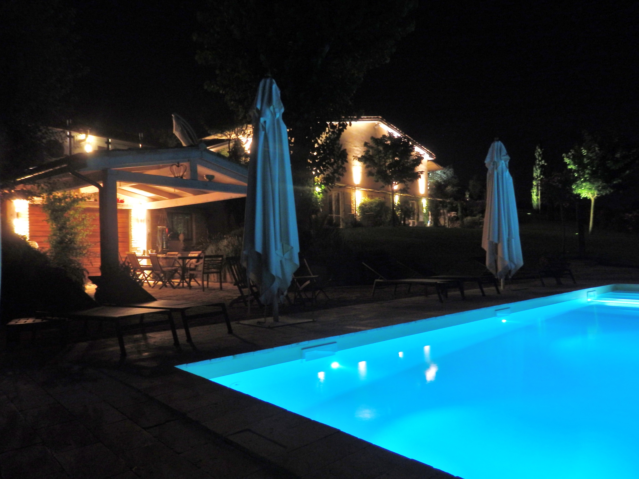 Country house with pool in Le Marche