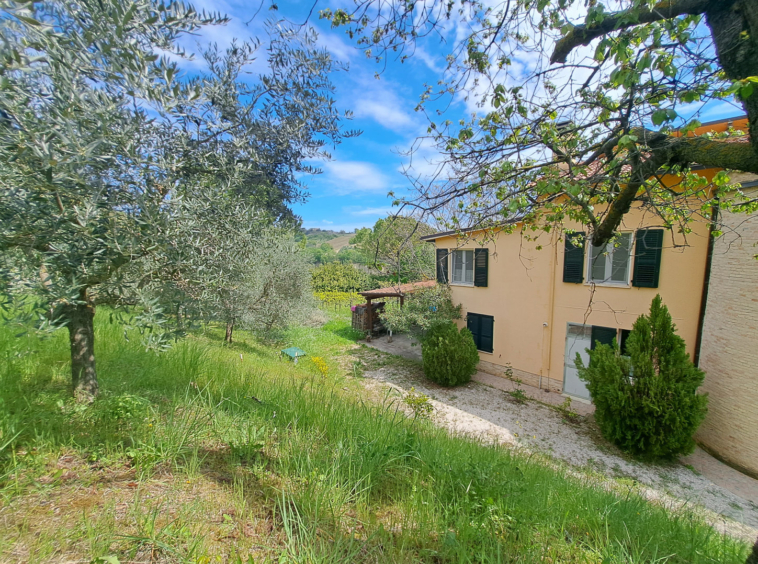 Country house in Le Marche