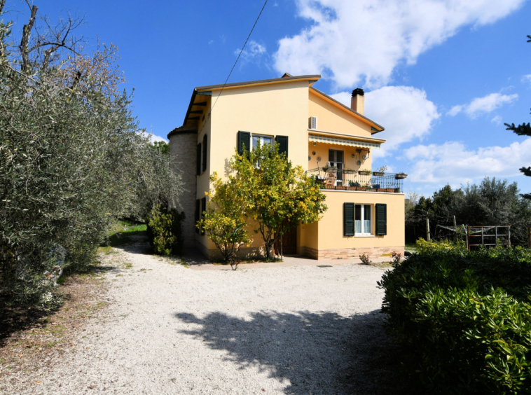 Country house in Le Marche