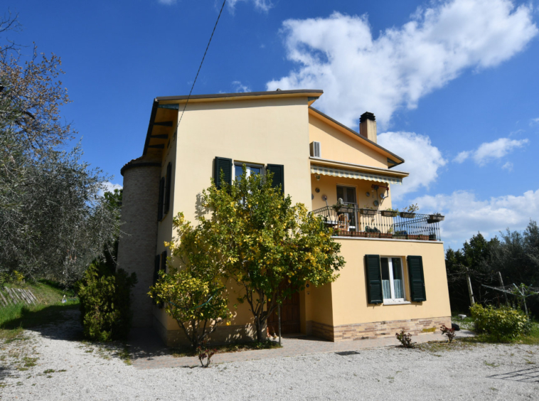 Country house in Le Marche