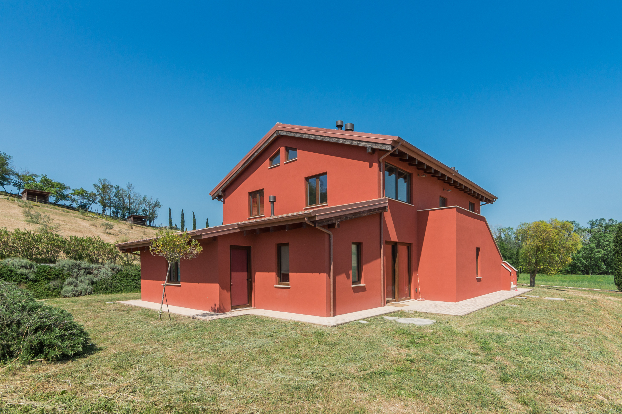 Country house with stables in Le Marche