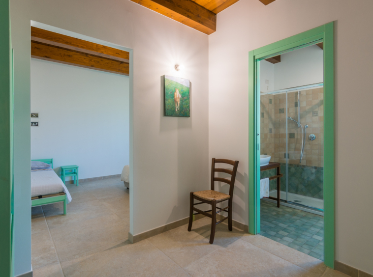 Country house with stables in Le Marche