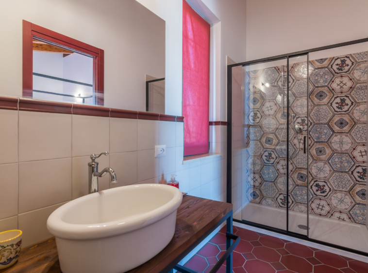 Country house with stables in Le Marche