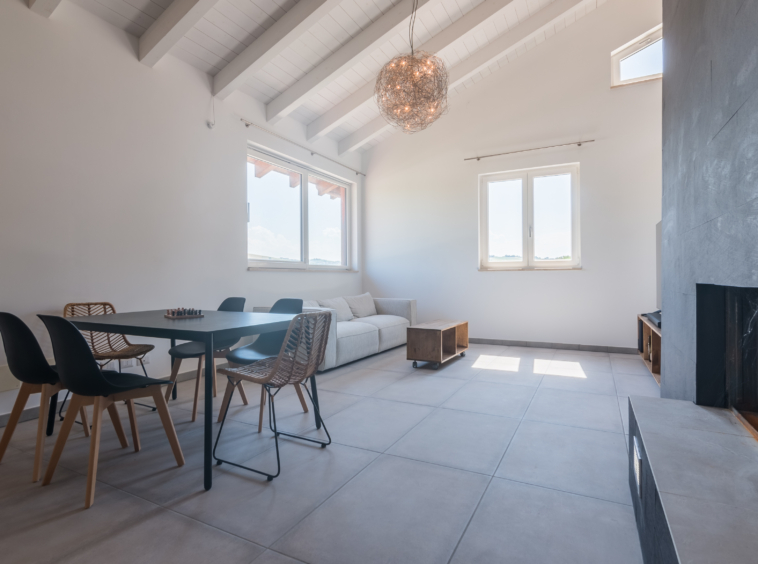 Country house with stables in Le Marche