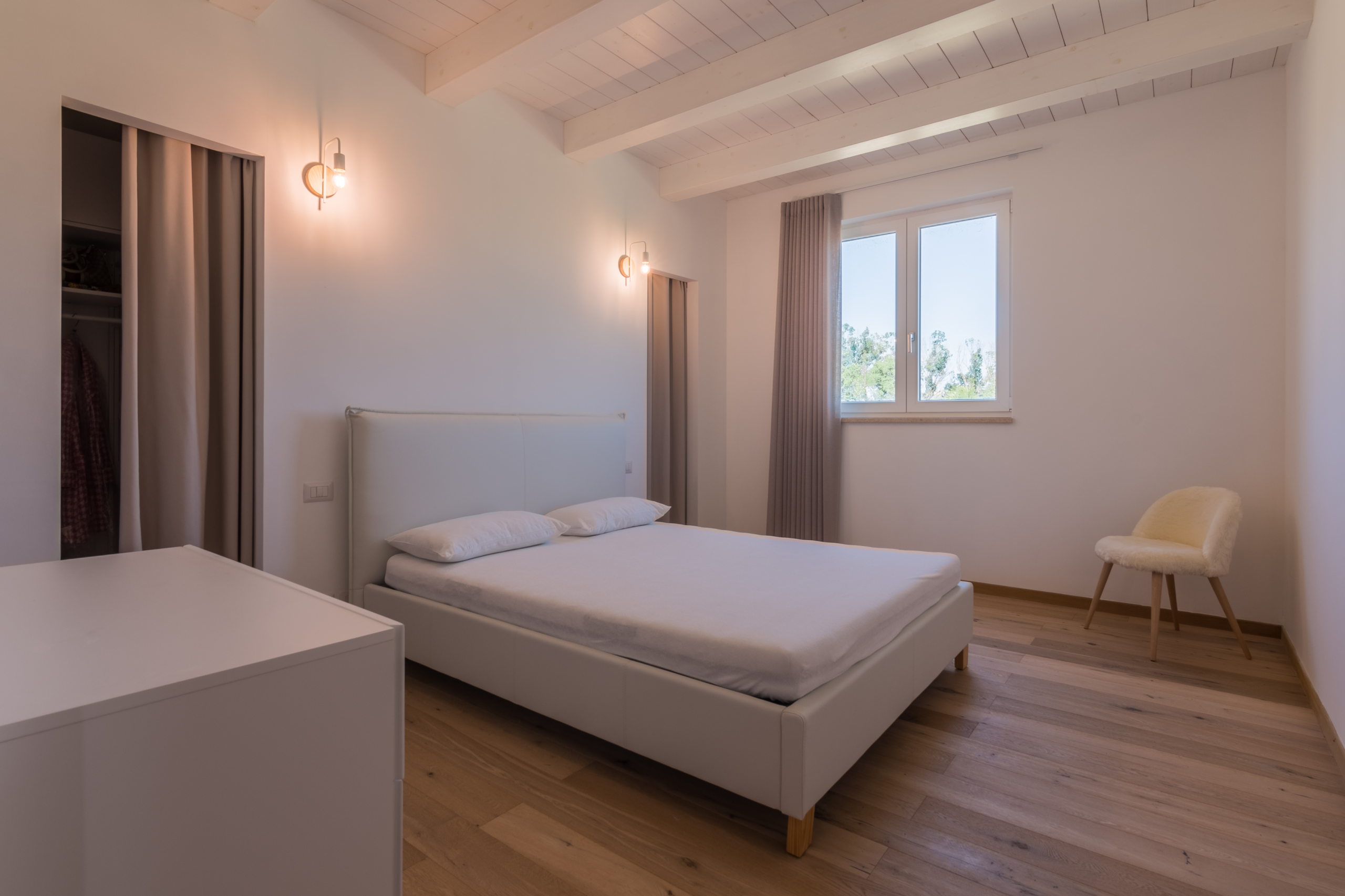 Country house with stables in Le Marche