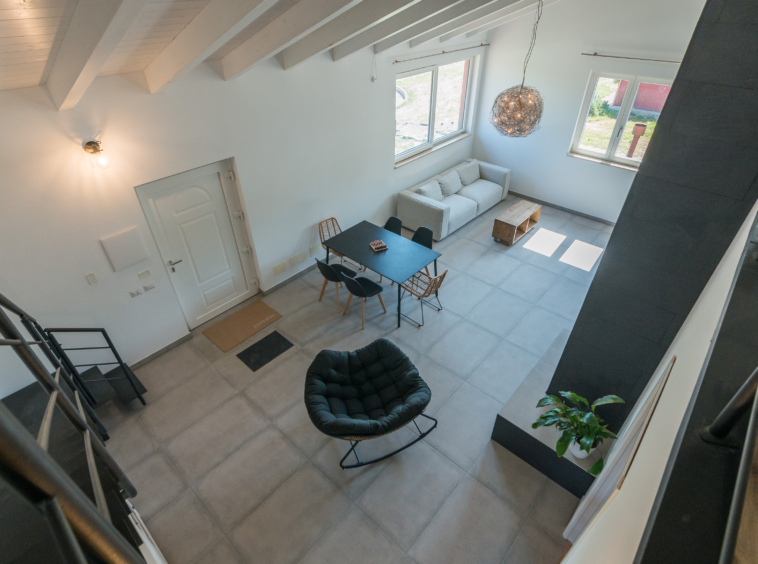 Country house with stables in Le Marche