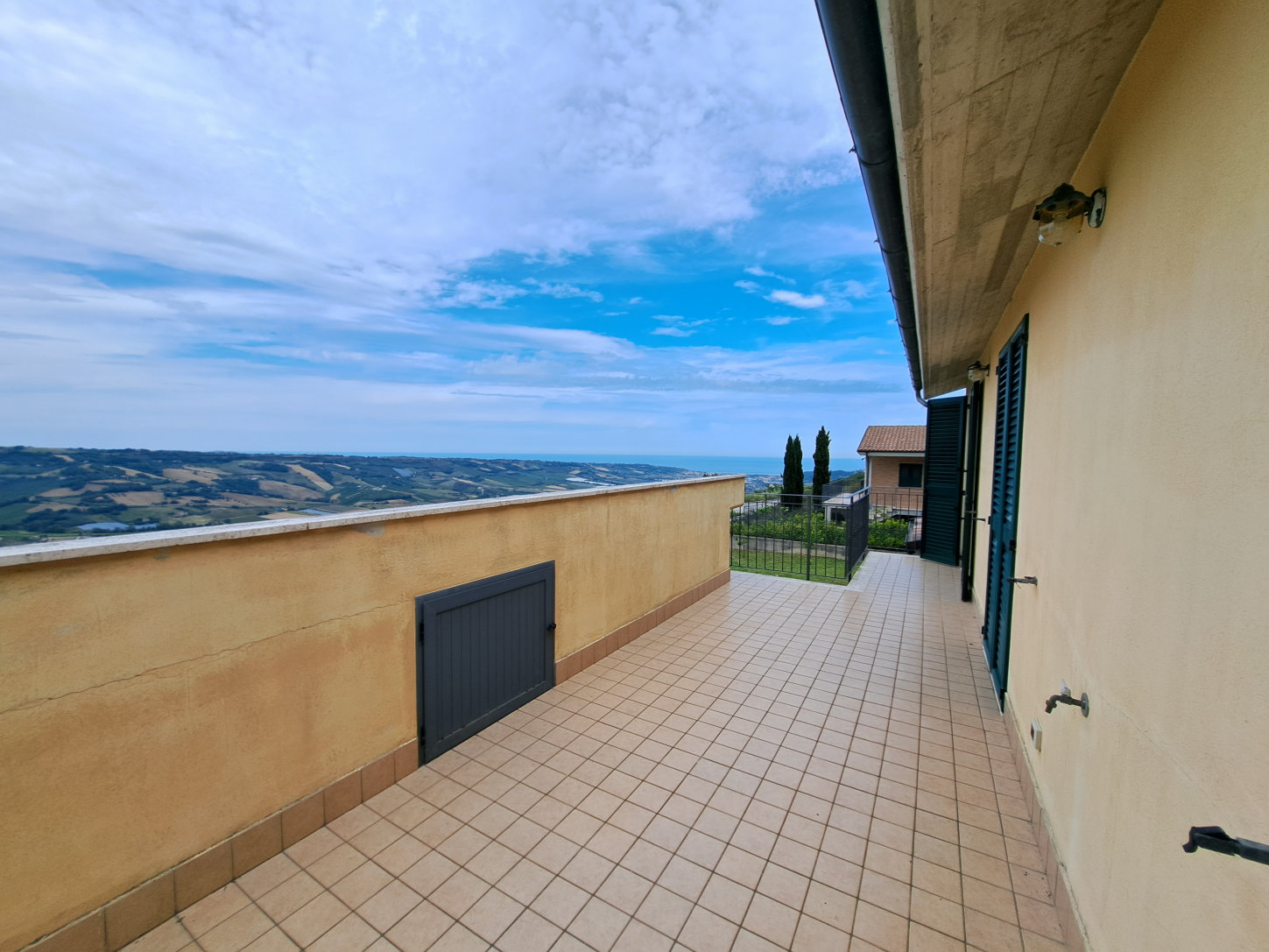 Villa with sea view in Le Marche