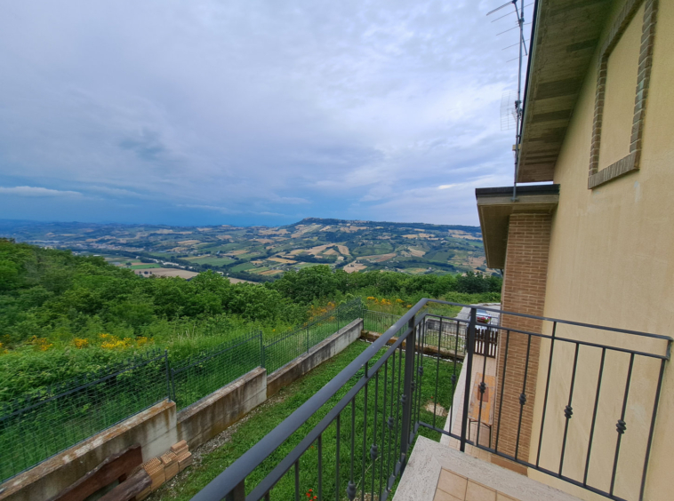 Villa with sea view in Le Marche