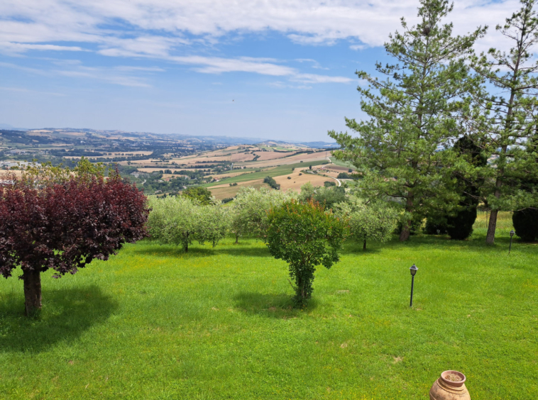 Stone Villa in Le Marche